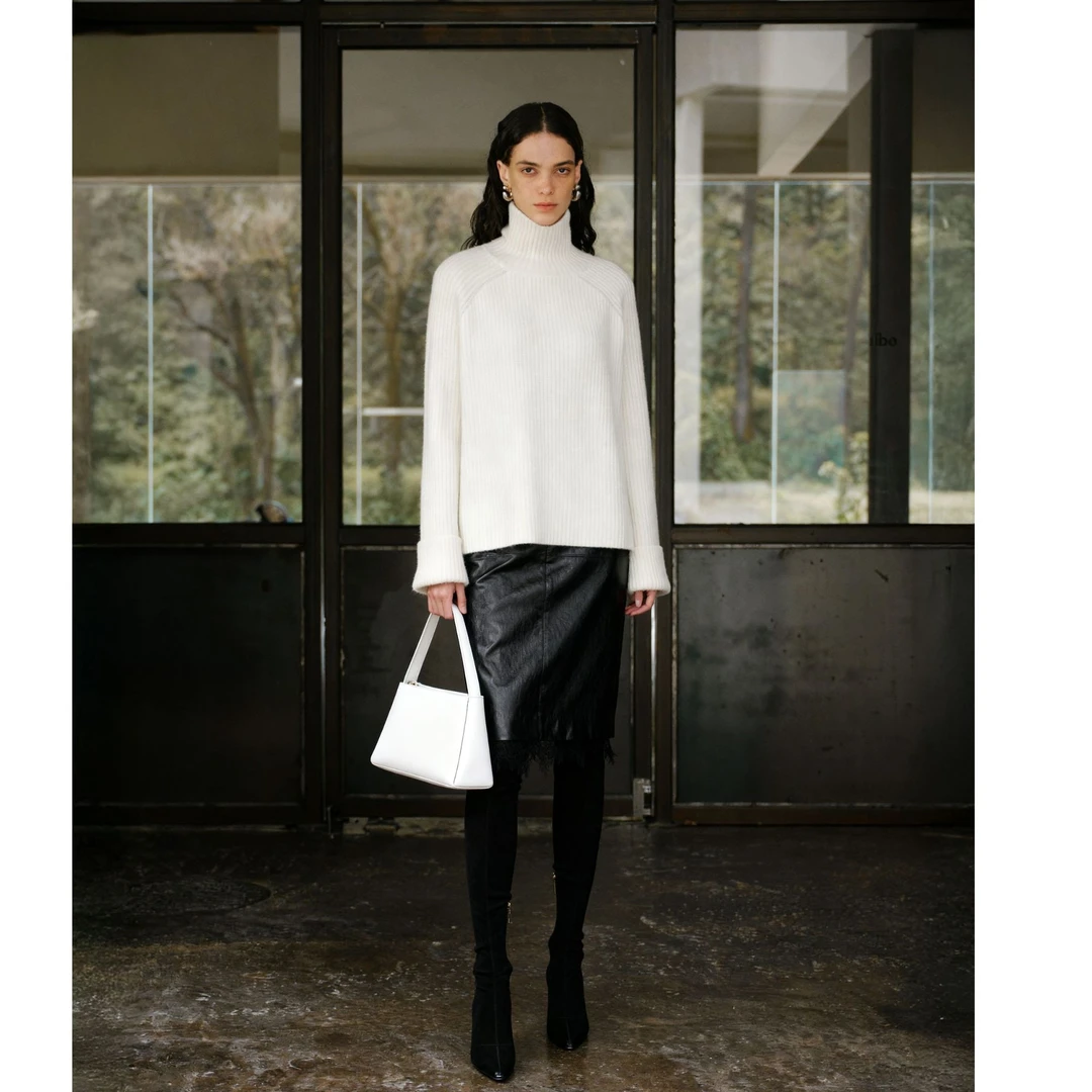 LYNEE【经典毛衣】新黑标系列 纯羊绒高领坑条针织衫LGD2FAK152