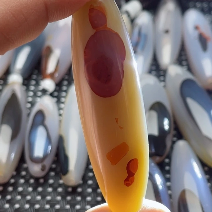 玛瑙/玉髓吊坠(不含链)未镶嵌春**石