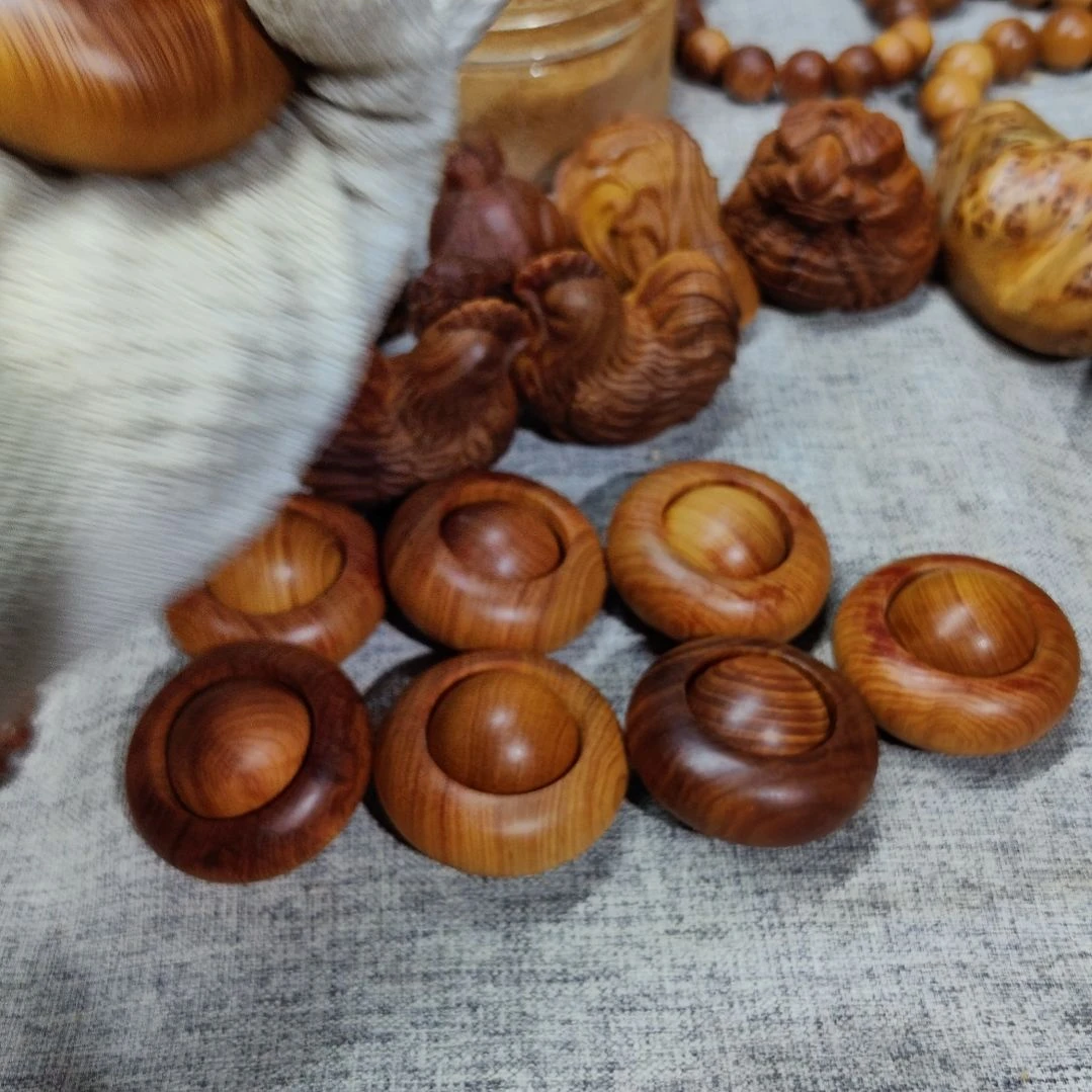 小***娜太行崖柏手工艺品