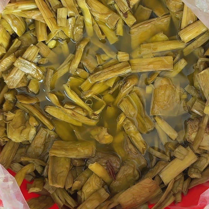 中国大陆五斤瓶装芋苗