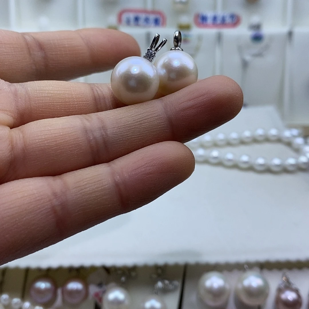 淡水珍珠银S925镶嵌吊坠(赠链)