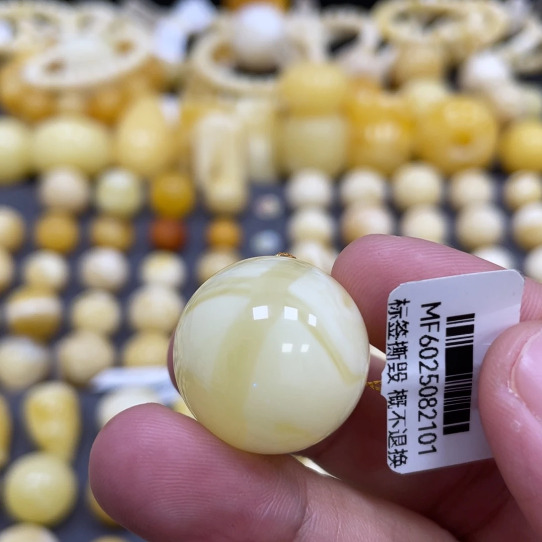 琥珀未镶嵌裸石21.6mm妖花