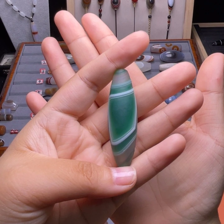 摩***典玛瑙/玉髓颈饰未镶嵌
