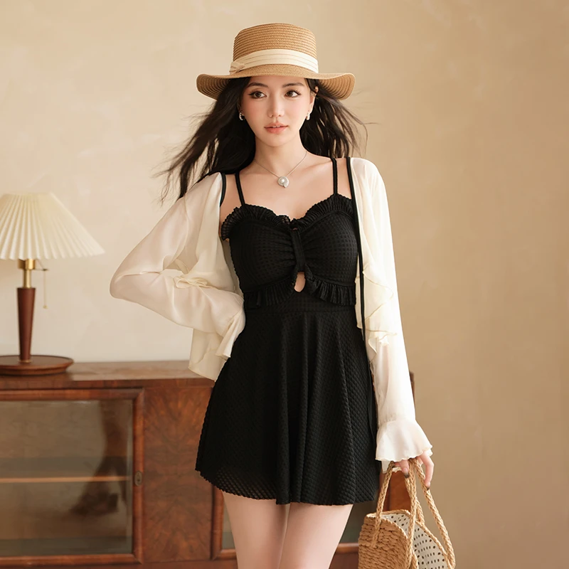 新款高级气质带罩衫连体遮肉显瘦女性度假温泉泳衣