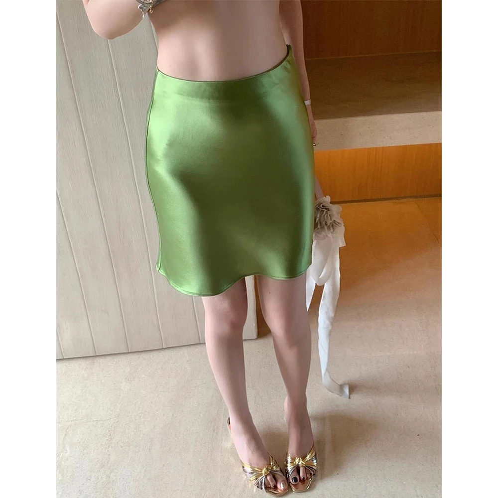 法式复古风缎面感醋酸半身裙女夏季新款设计感修身显瘦包臀短裙子