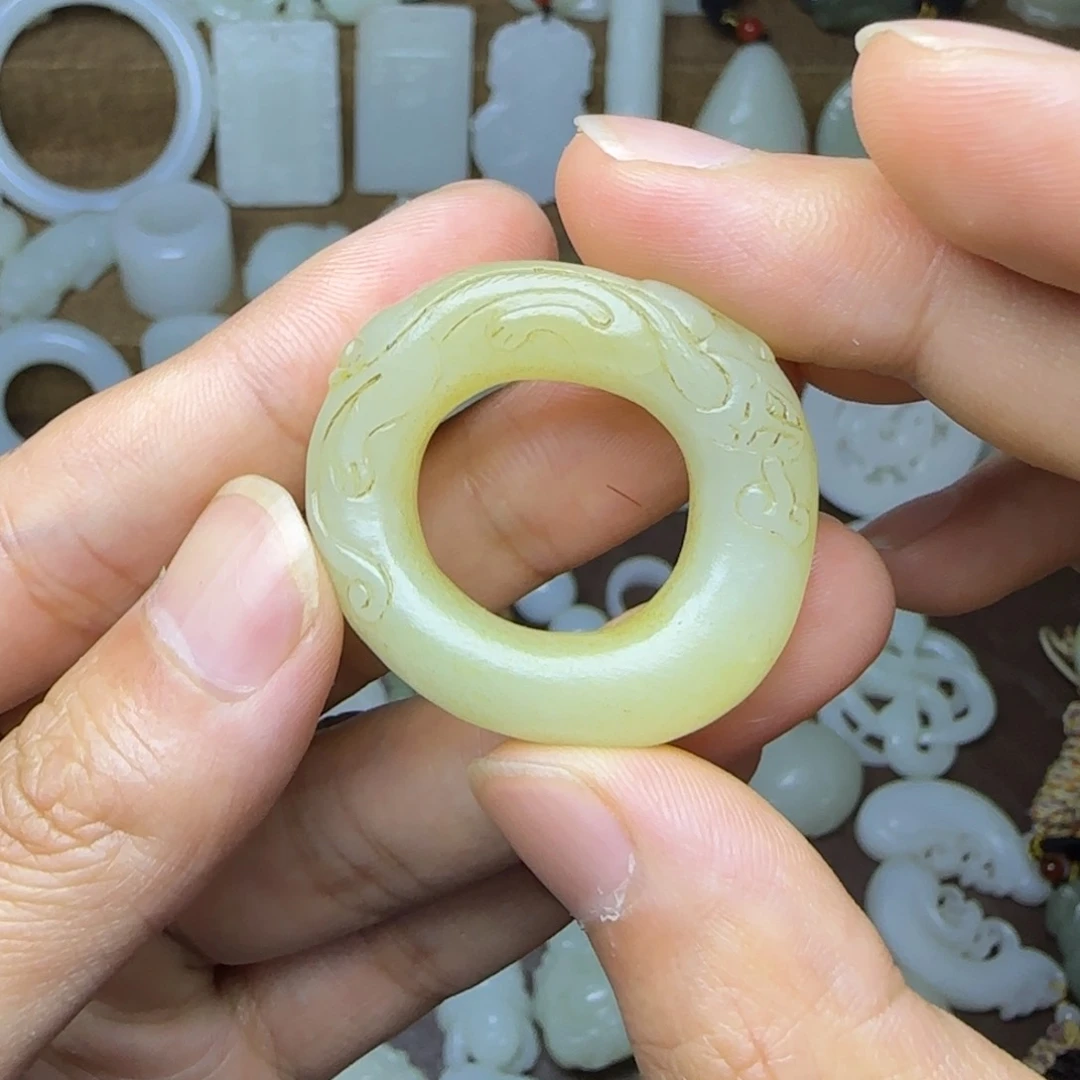 和田玉未镶嵌挂件卓*