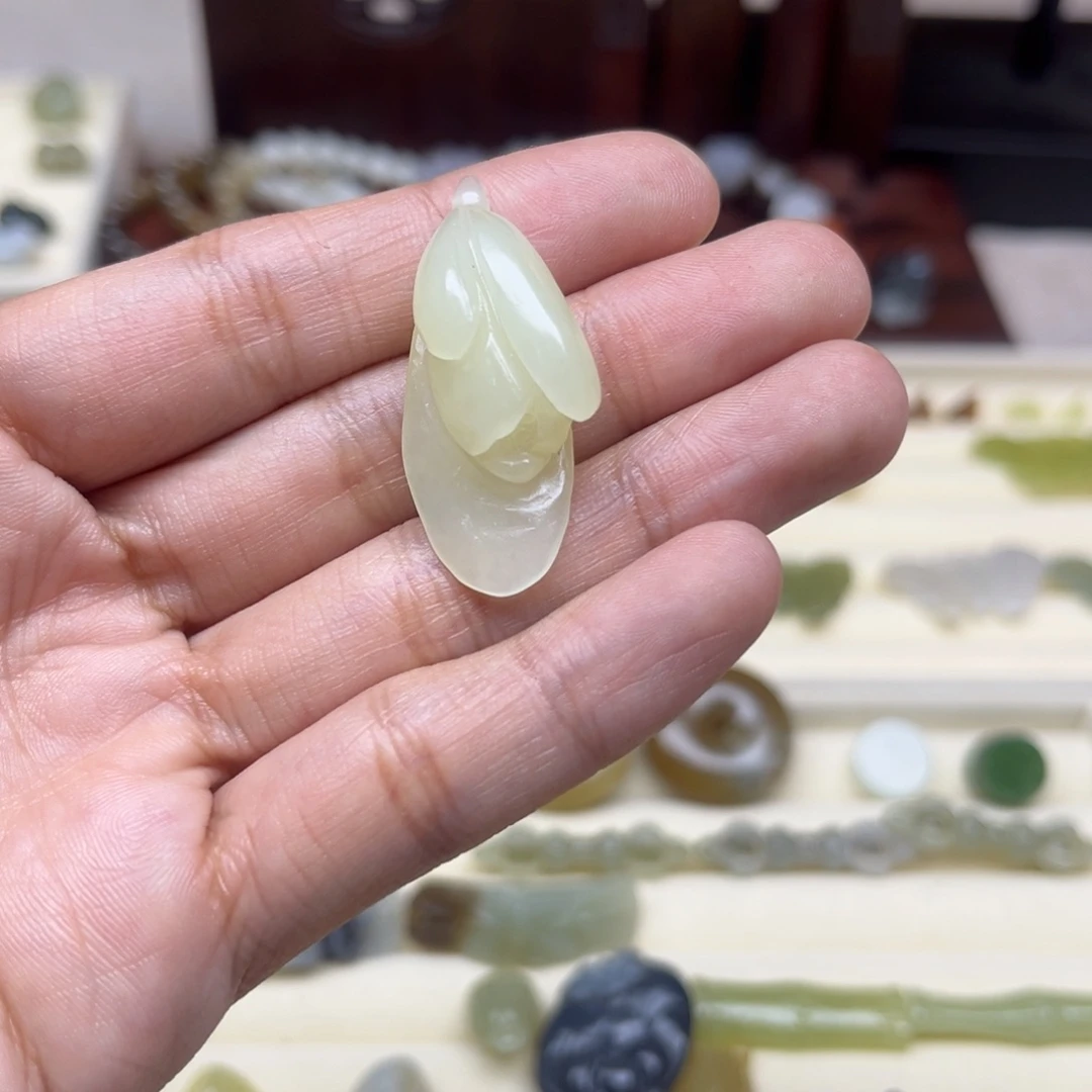 洋***玉和田玉未镶嵌珠宝半成品