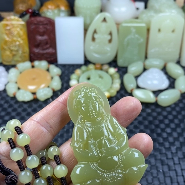 昆仑料立体观音坠