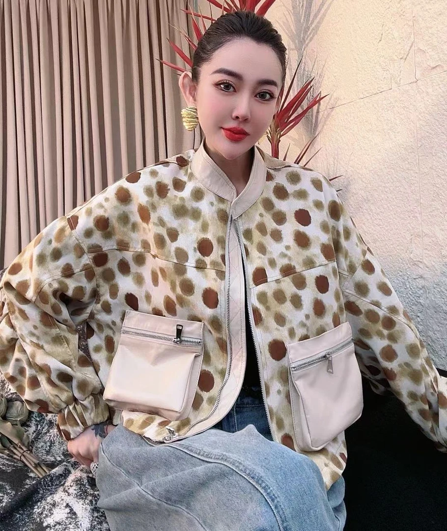 LEDS 25133视觉冲击*春季波点拼接短款皮衣外套