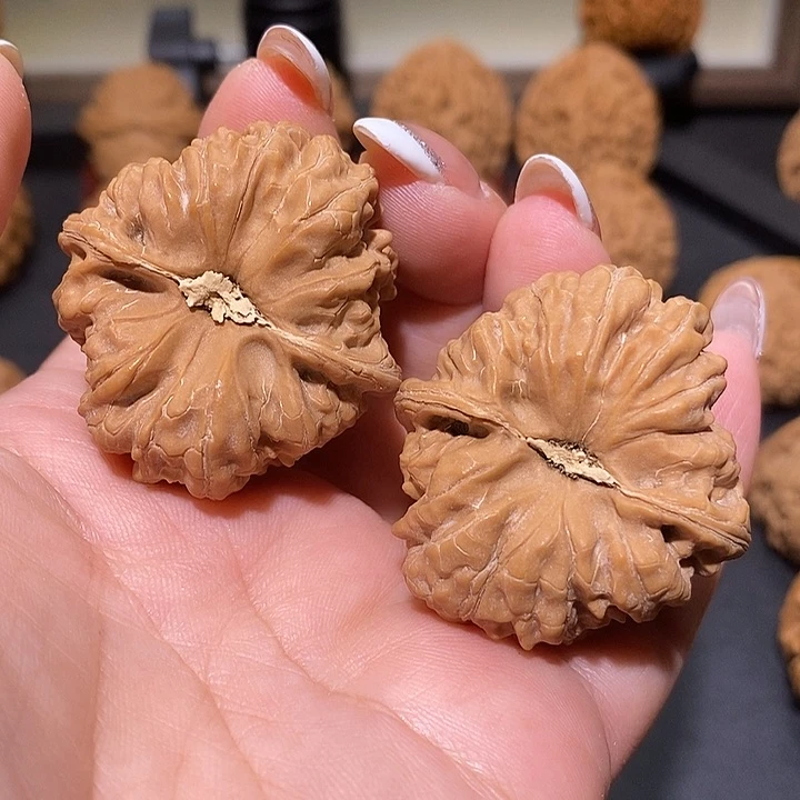 把件文玩核桃38金蟾聚宝盆