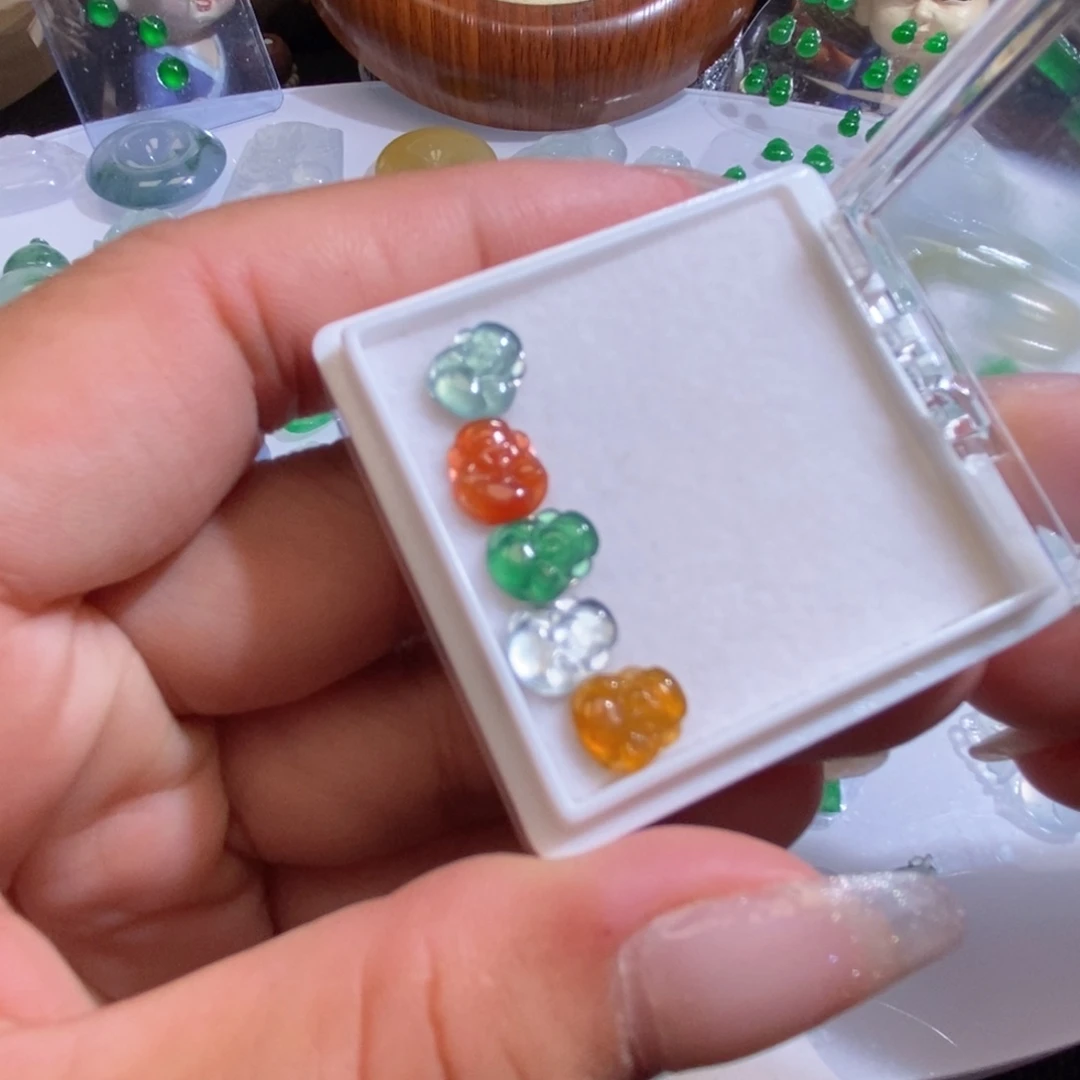 未镶嵌定制翡翠翡翠