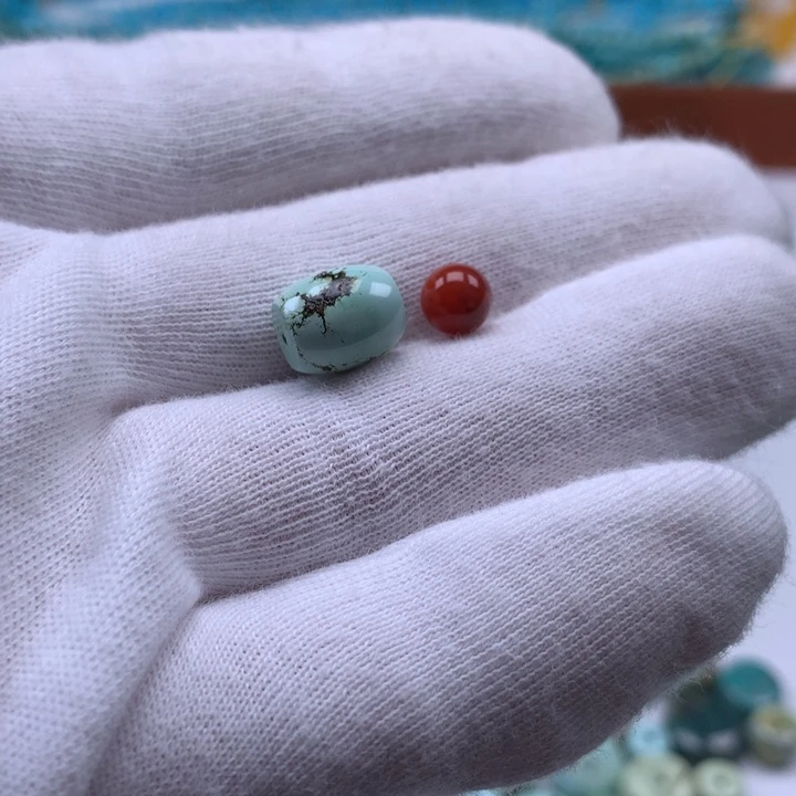 南红玛瑙未镶嵌珠宝奇石