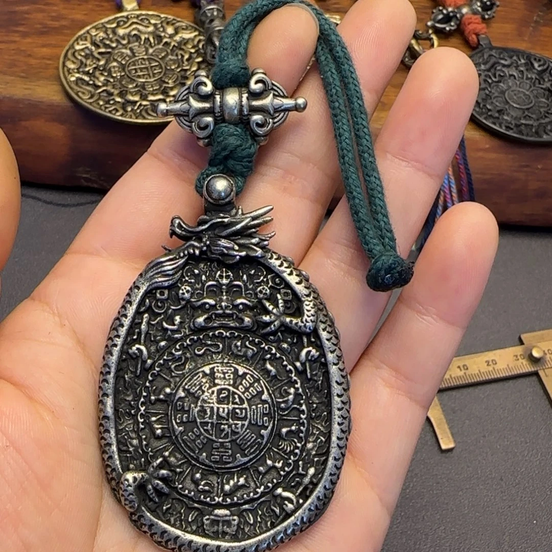 天***手泥塑藏传牌子……藏传牌子