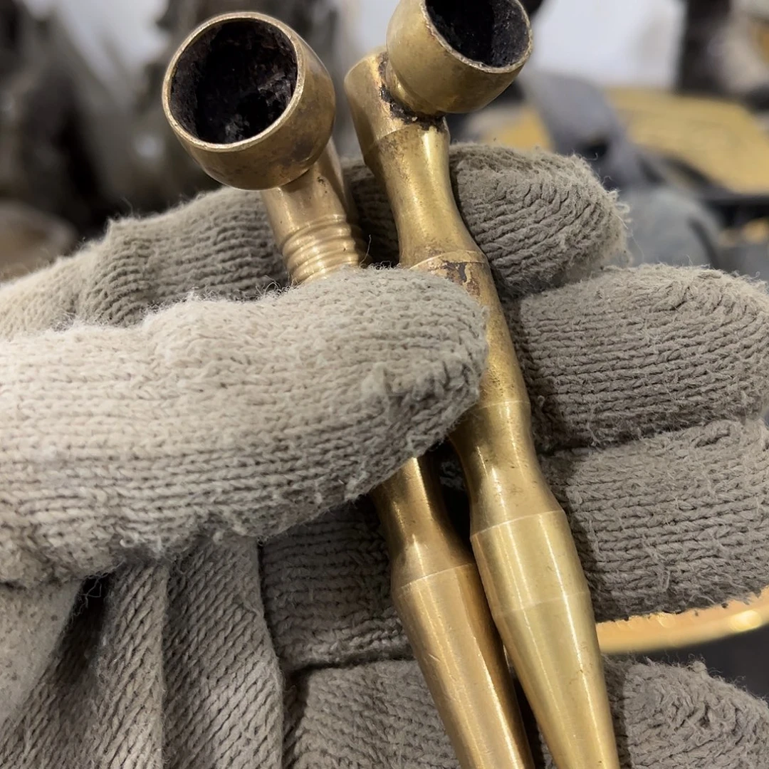 大***u闪电购铜摆件工艺品