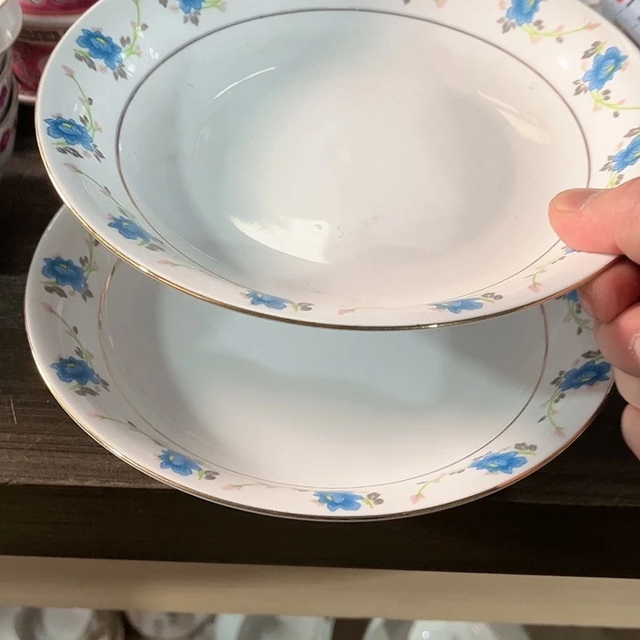 瓷片/////直径20.5厘米。2个。