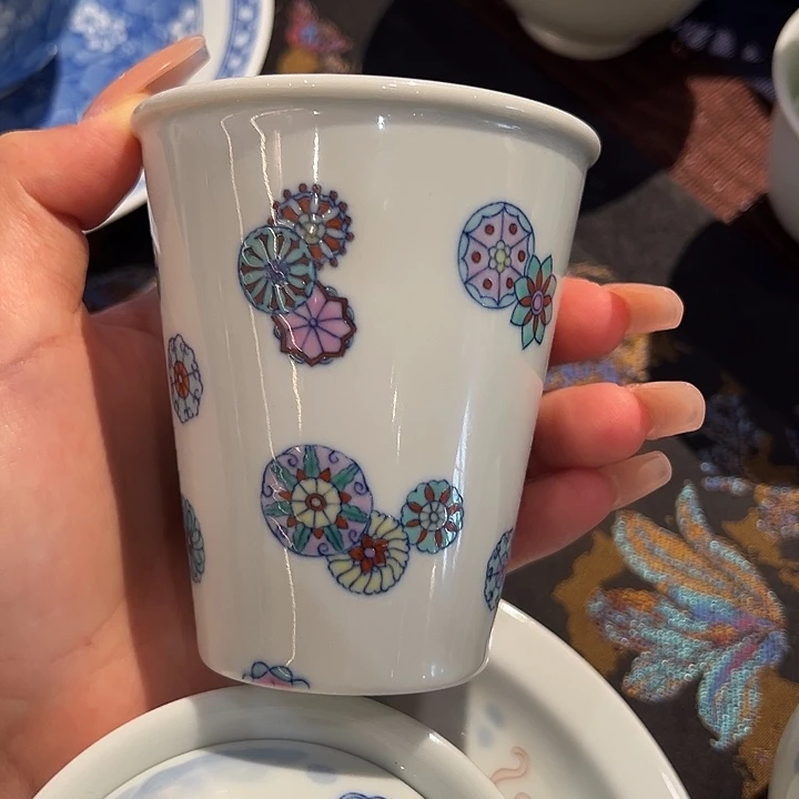 微瑕老派斗彩皮球花可乐杯杯