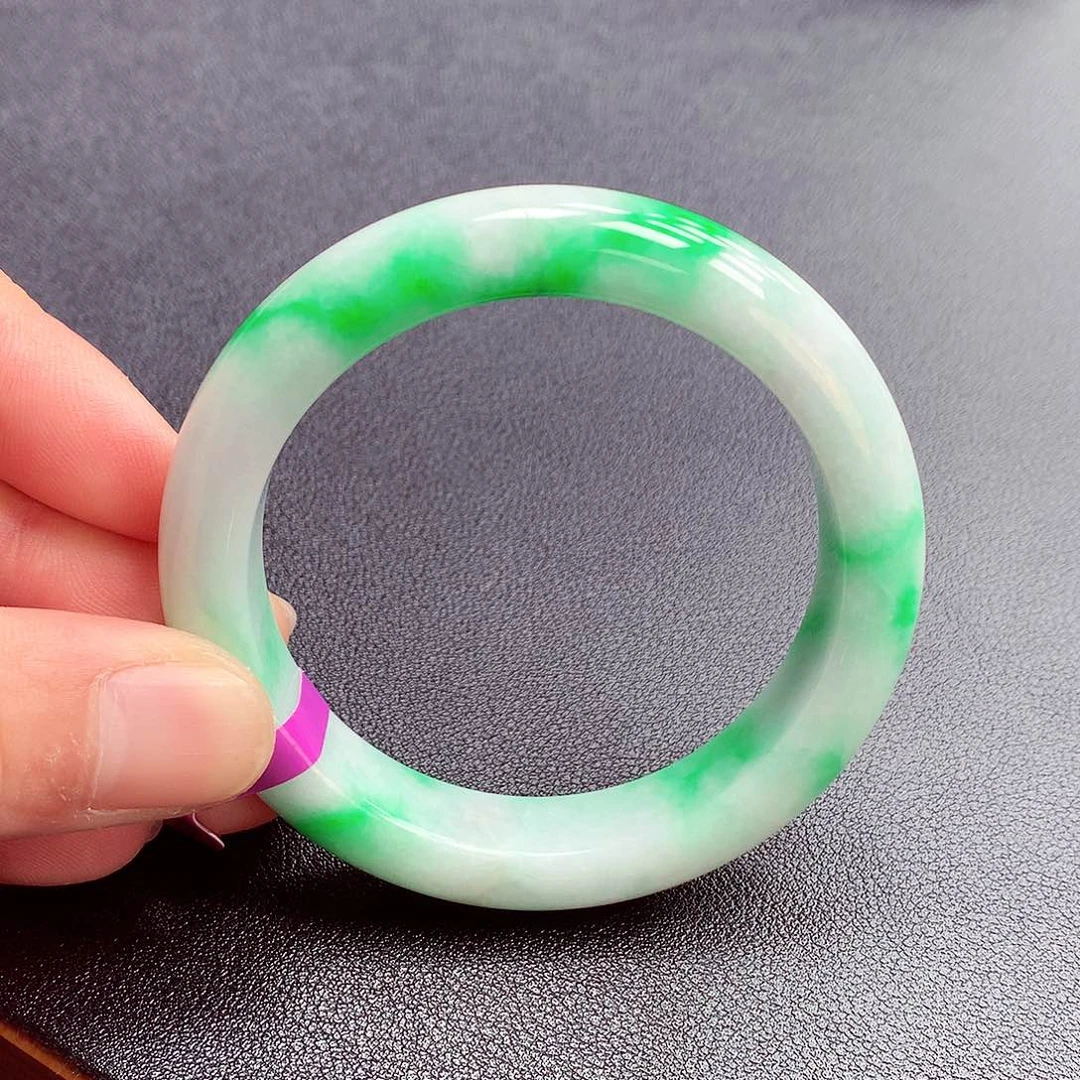 翡翠手镯未镶嵌缅甸翡翠