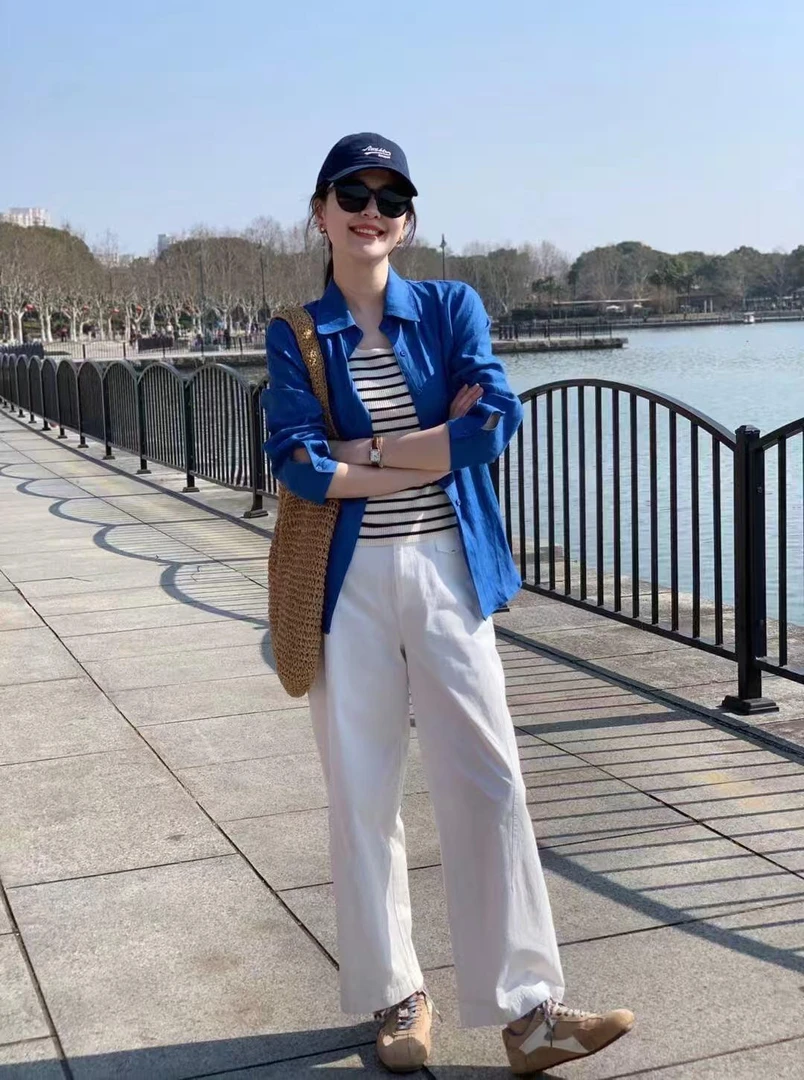 【湖畔悠闲】休闲气质慵懒风克莱因蓝色显白衬衫条纹吊带白色长裤女