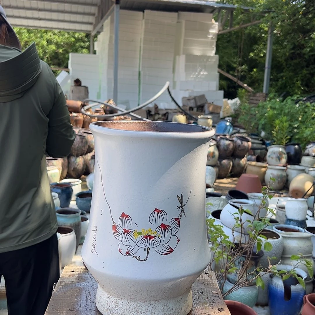 紫砂花盆口径20高度30一个束腰手绘