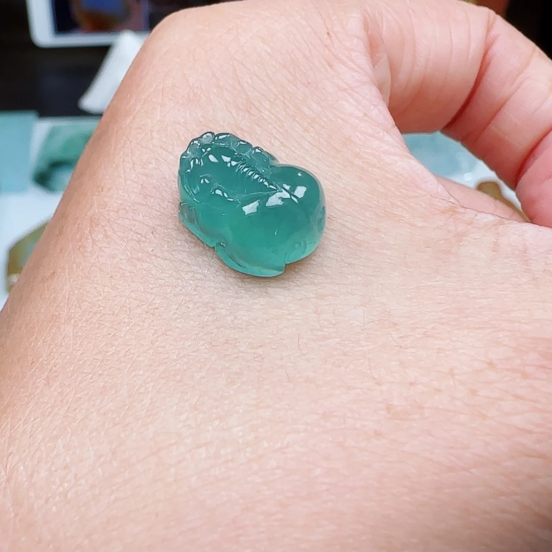 定制翡翠未镶嵌缅甸翡翠挂件