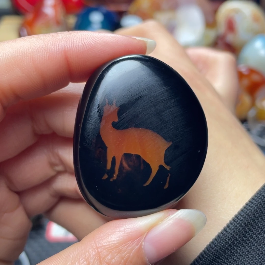 玛瑙/玉髓未镶嵌珠宝奇石