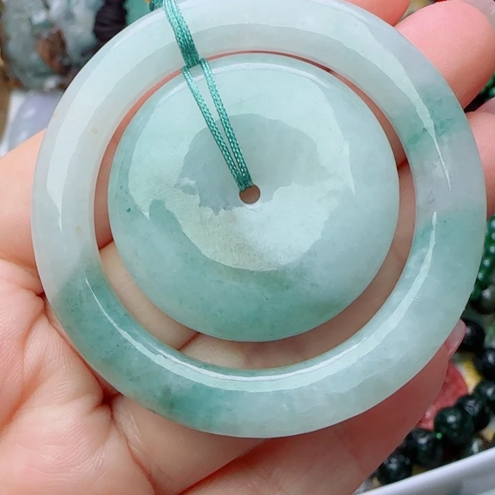 翡翠未镶嵌颈饰天然A货13