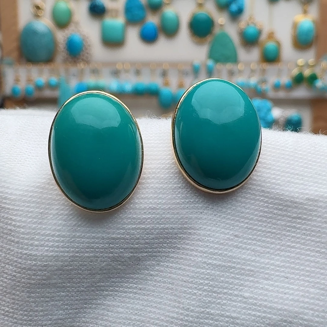 绿松石18K金镶嵌耳饰