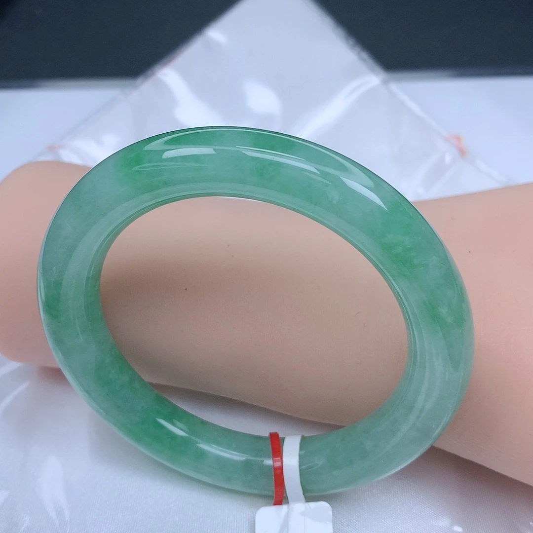 【闪购商品】未镶嵌手镯翡翠，55