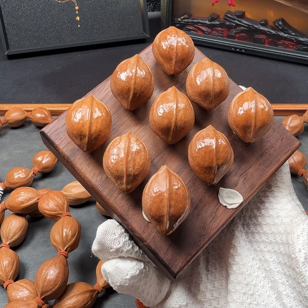 2.2*3.2大尺寸原生态梅林铁核手串