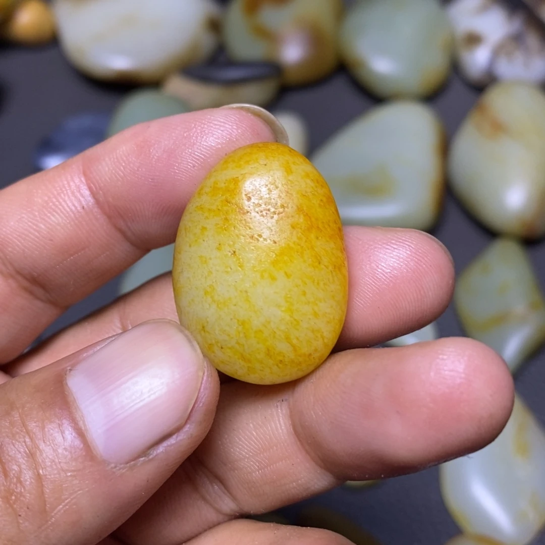 和田玉（糖玉）未镶嵌挂件