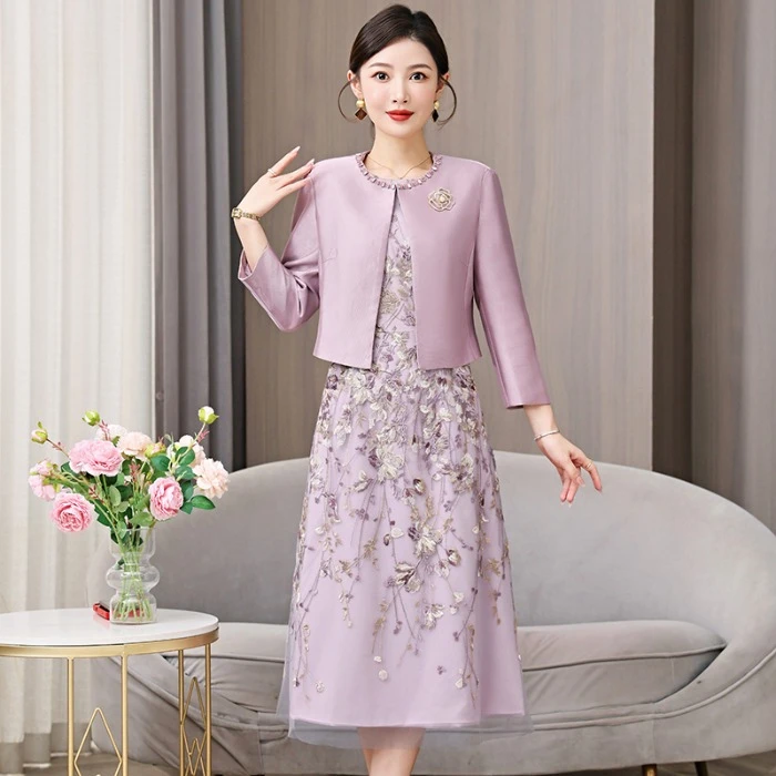 2025秋冬新款年轻妈妈礼服喜庆红色喜婆婆婚宴装精致高端两件套装