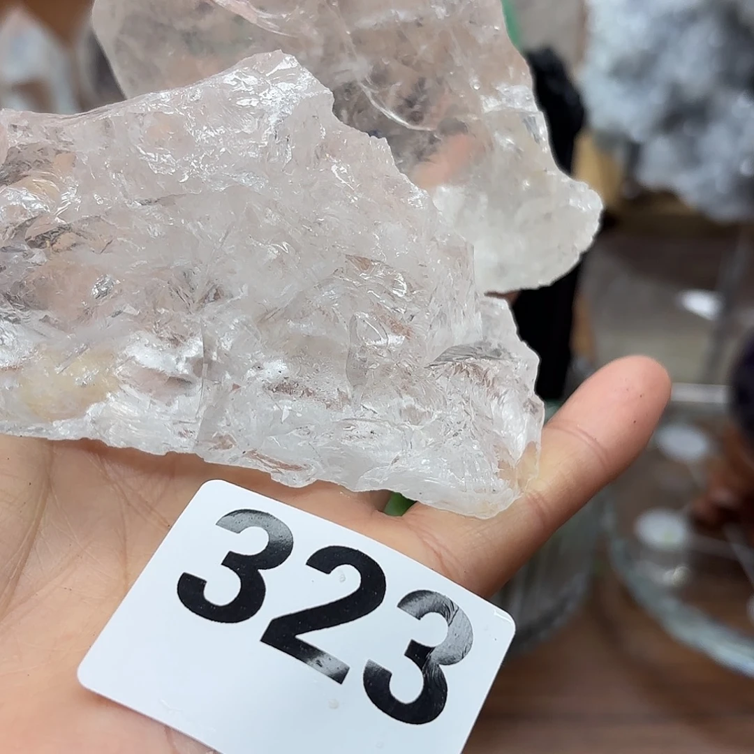 未镶嵌水晶大型摆件（非配饰）