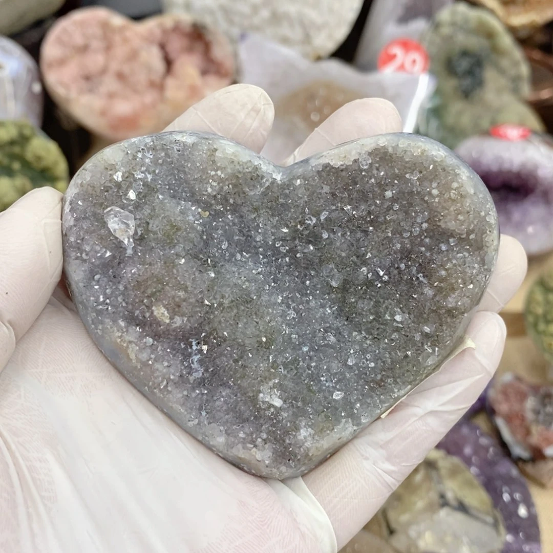 水晶天然水晶爱心未镶嵌