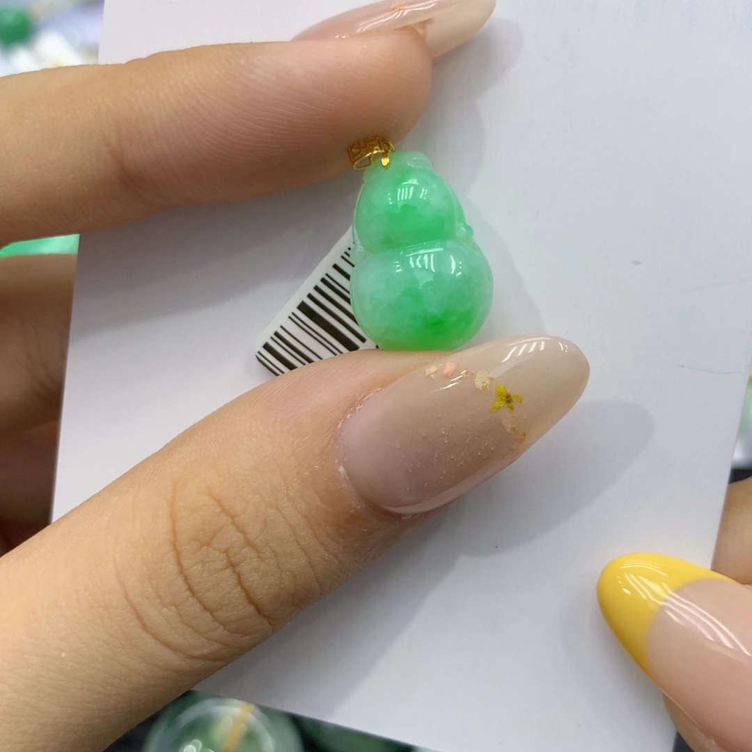 颈饰18K金镶嵌翡翠翡翠