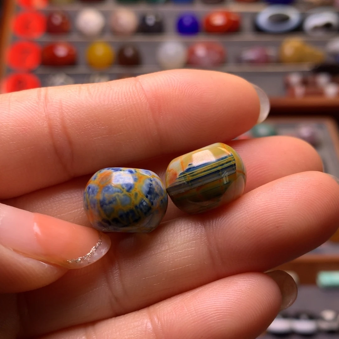 玛瑙/玉髓颈饰未镶嵌曾****桃