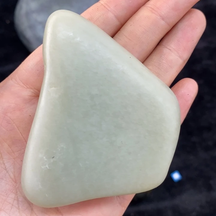 未镶嵌和田玉（糖玉）挂件