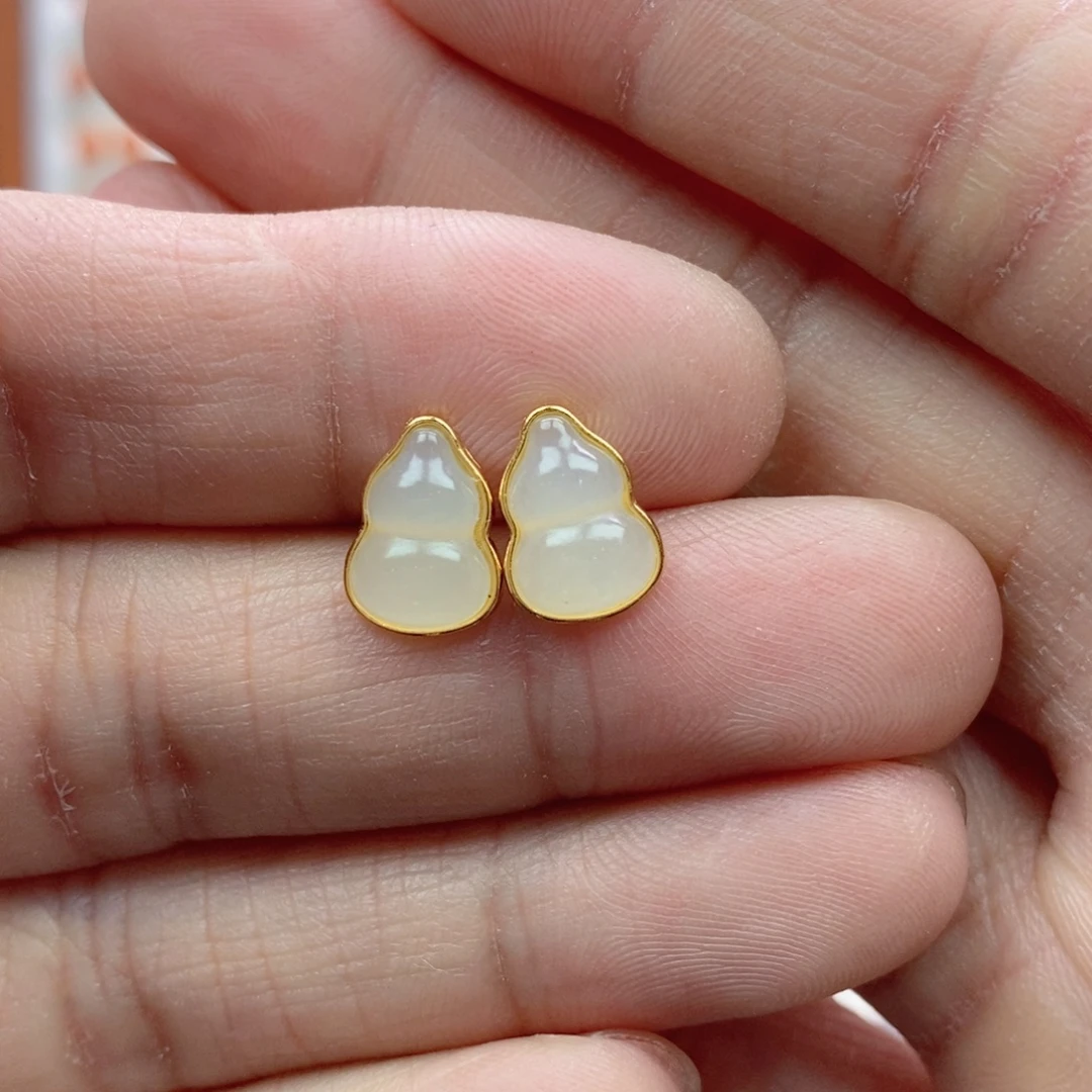 和田玉银S925镶嵌耳饰