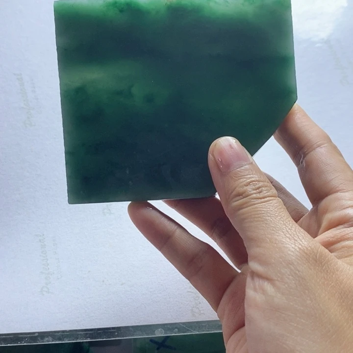 红***己定制石英质玉（非洲翠）