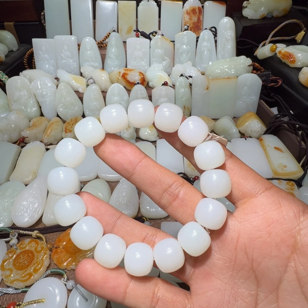 和田玉手串未镶嵌乐***鸡