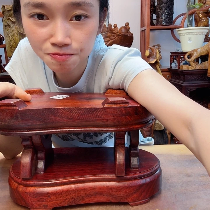 版****刘工艺品的生产与加工工作