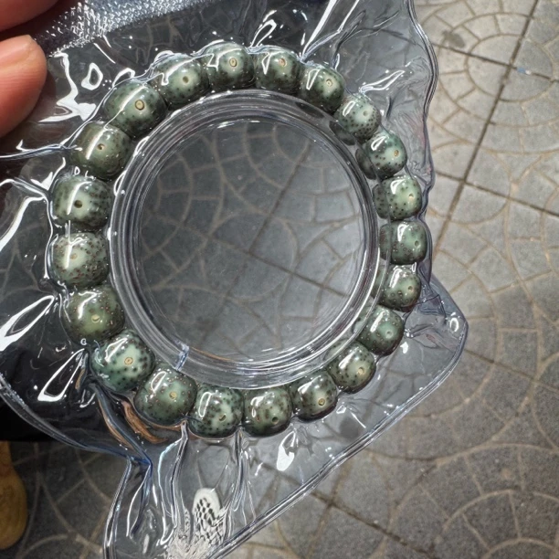 【T1860】星月嘎嘎绿单圈11mm左右