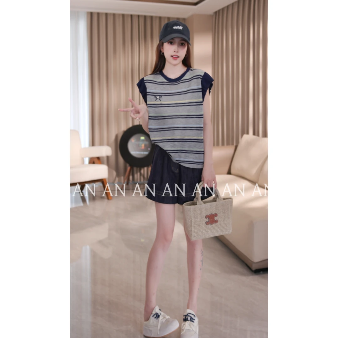 C07008时尚新款圆领宽松减龄飞飞袖蝴蝶结刺绣针织衫