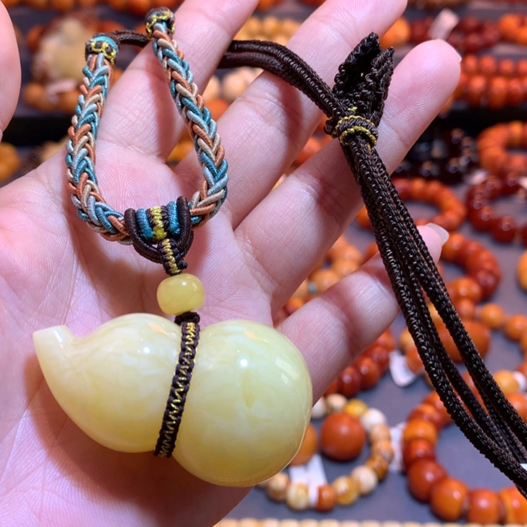 【闪购商品】未镶嵌吊坠(赠链)蜜蜡