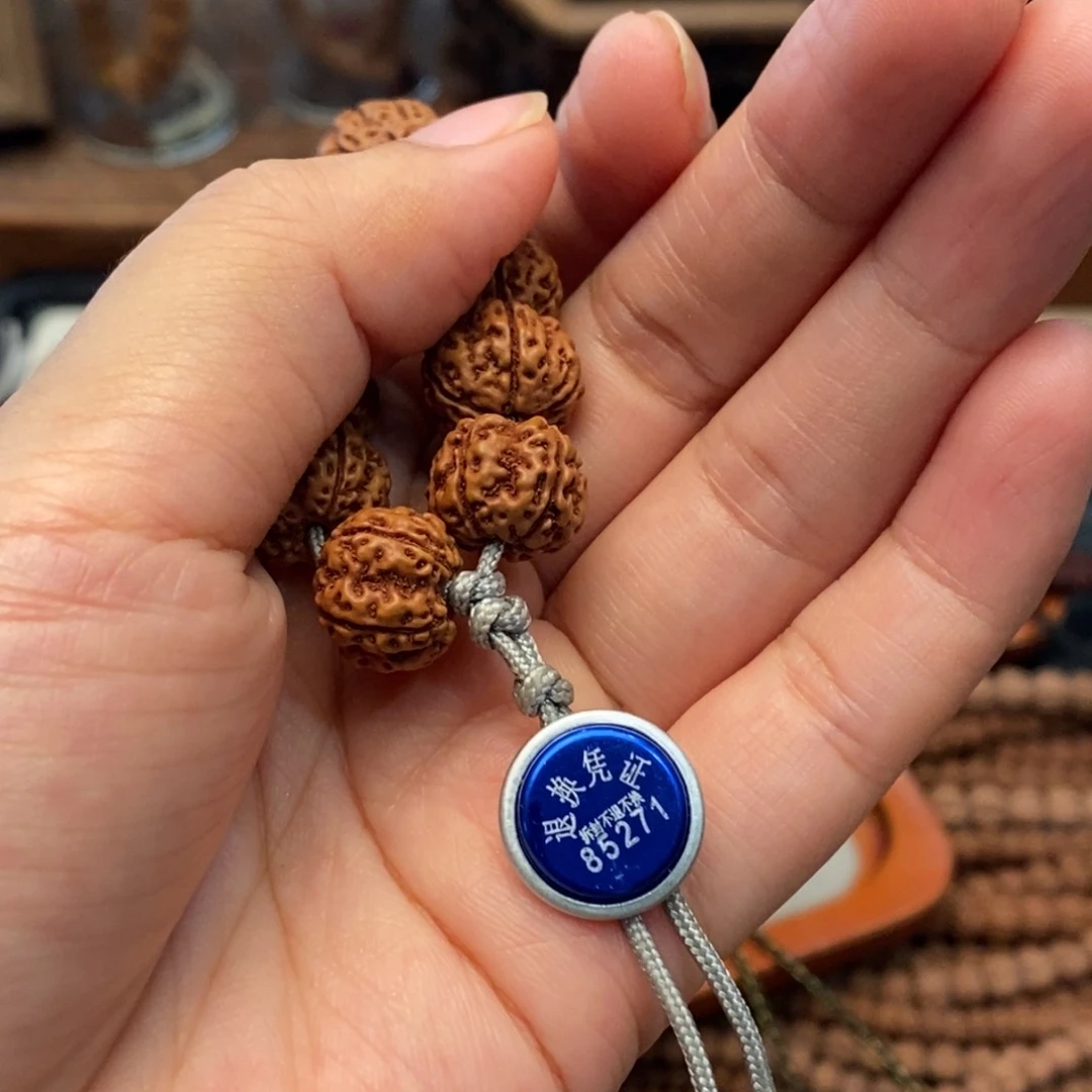 晚***酒金刚菩提手串凹底梅花定制手持12
