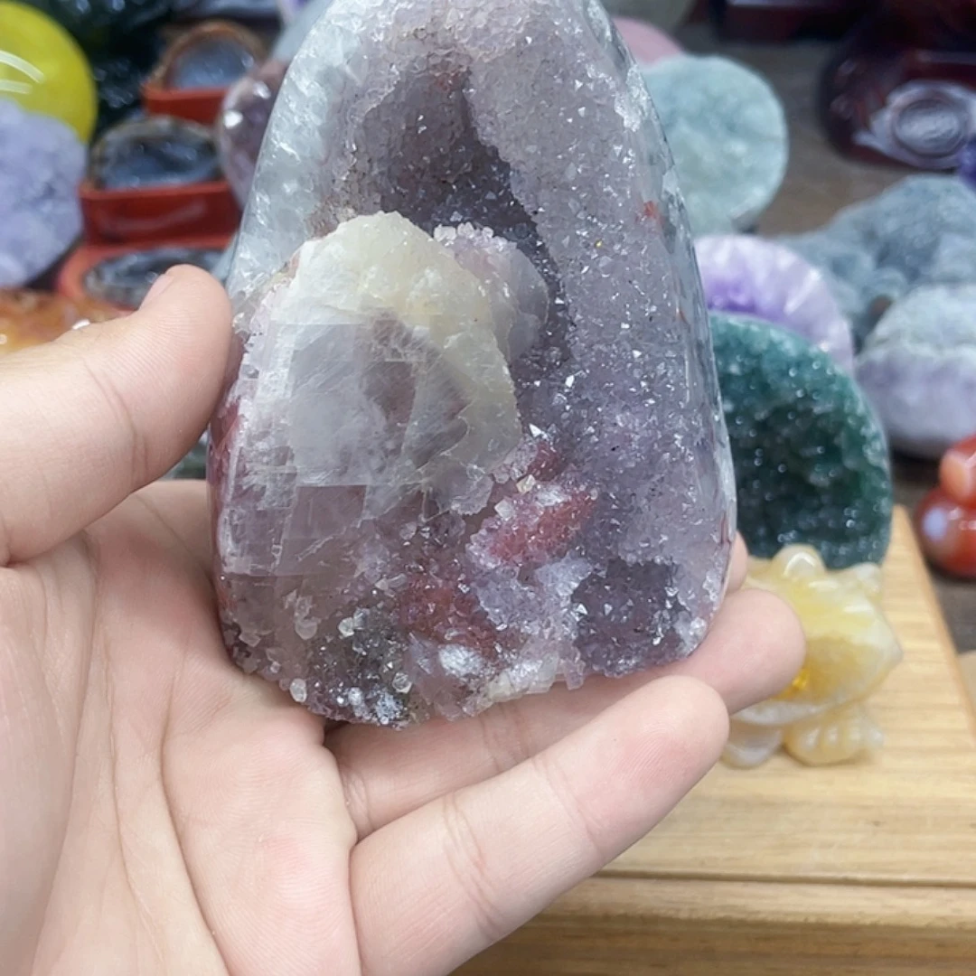 紫晶未镶嵌大型摆件（非配饰）