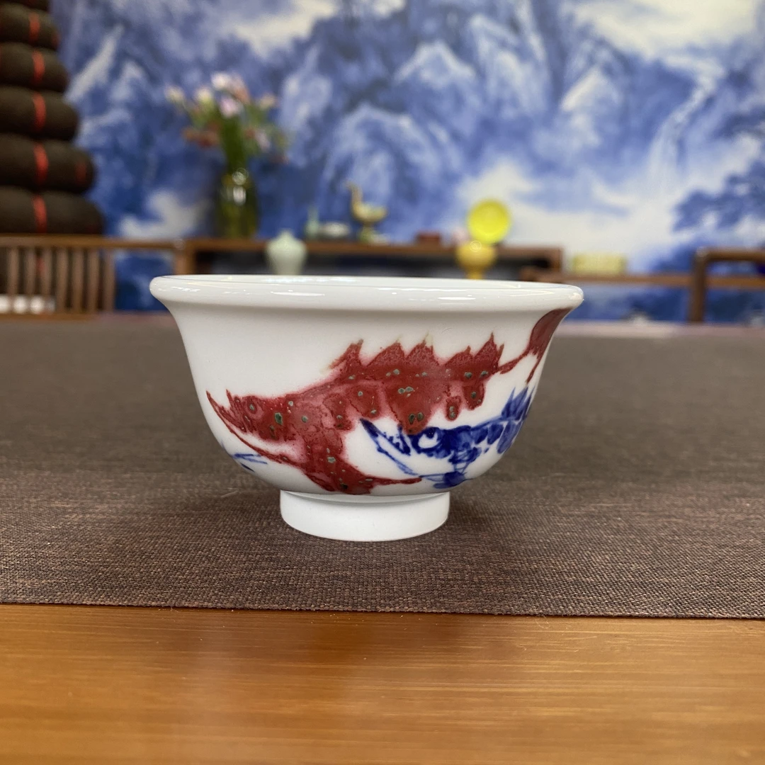 黄云鹏青花釉里红鳜鱼纹压手杯