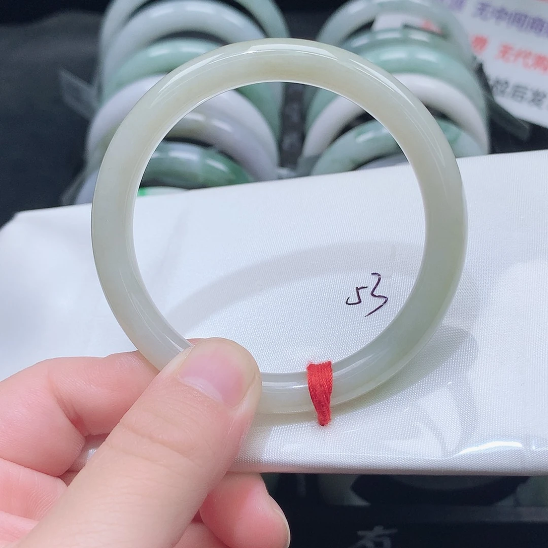 翡翠未镶嵌手镯121