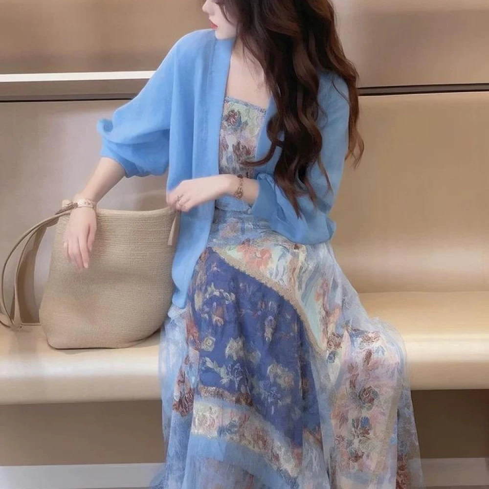 今年流行漂亮韩系氛围感穿搭减龄洋气轻奢高级感蓝色吊带套装裙春