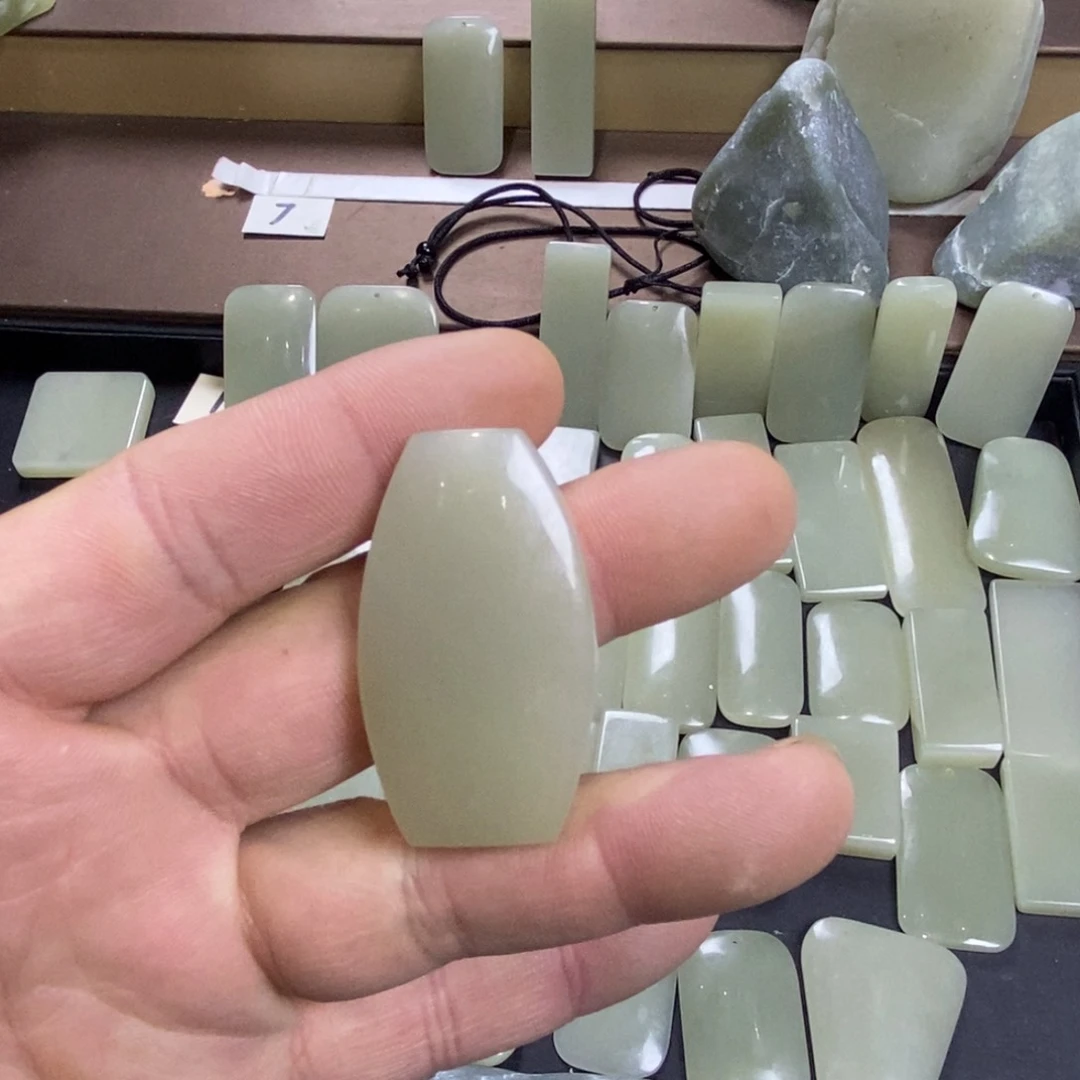 颈饰未镶嵌和田玉通****特024