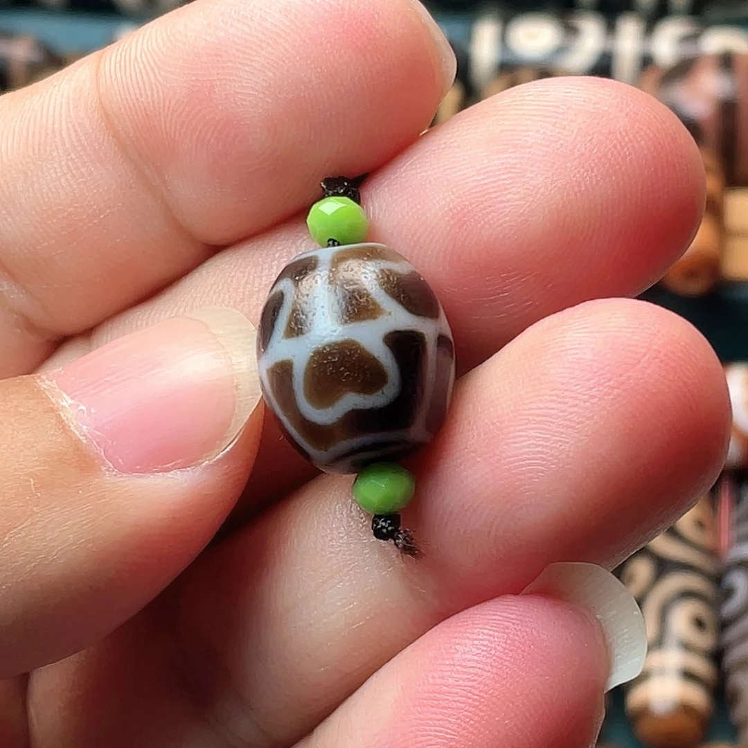 玛瑙/玉髓未镶嵌颈饰小卢龟甲莲心